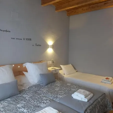 Bed & Breakfast Casa Rural La Hoja El Valle Valdecaballeros